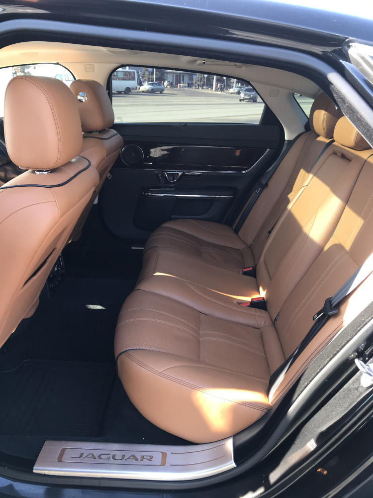 Jaguar XJ Long Premium Luxury
